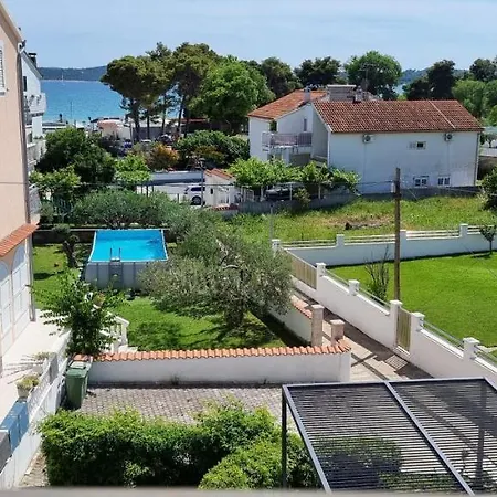 Leana * Vodice
