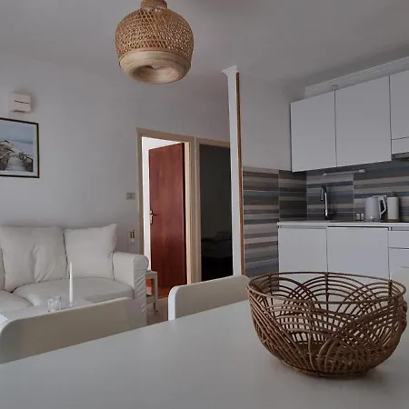 Apartment Leana *