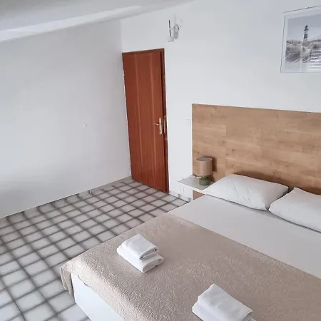 Apartment Leana *